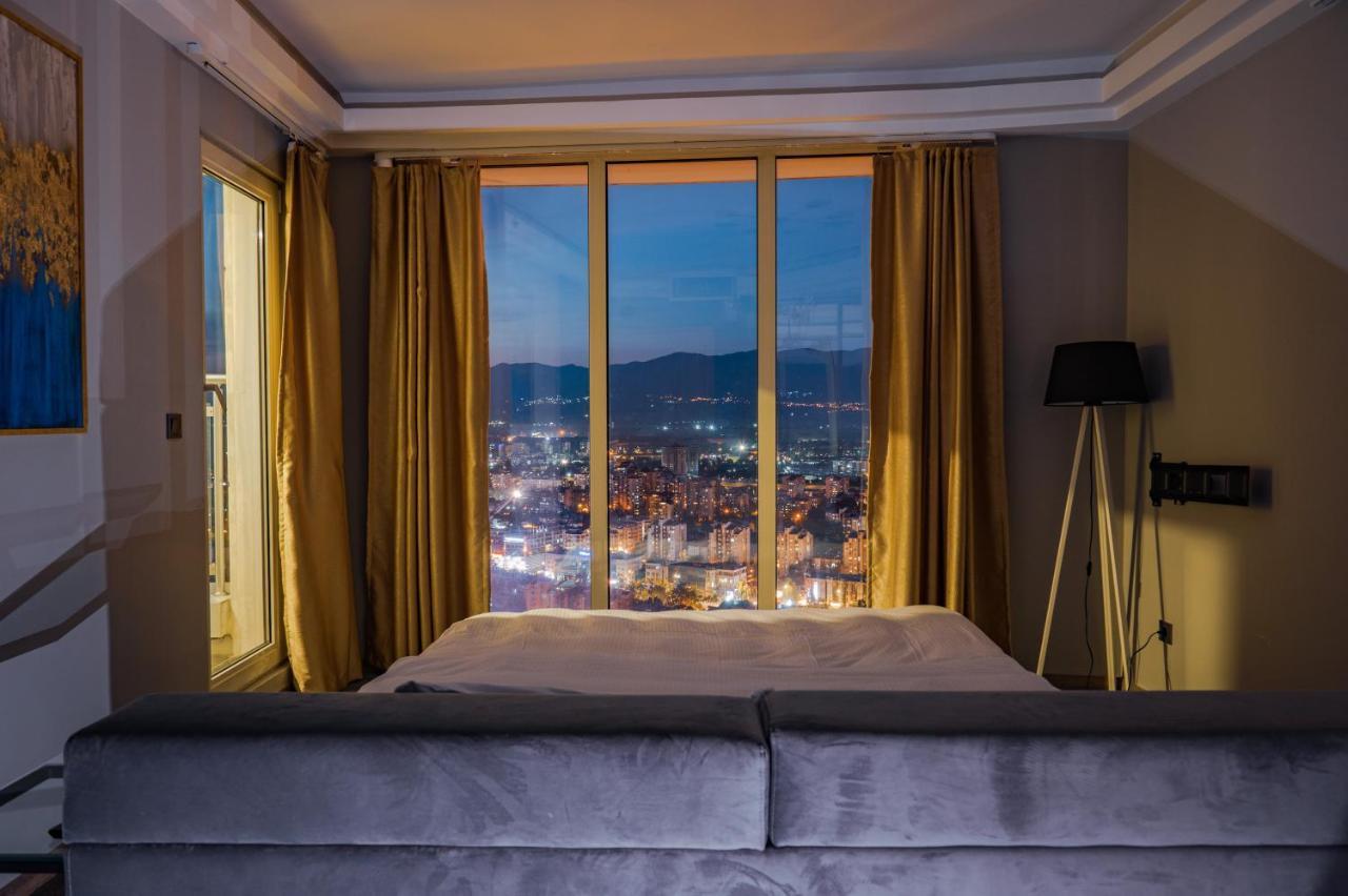 Sky Deluxe 3 Fitness & Spa Apartment Skopje Exterior photo